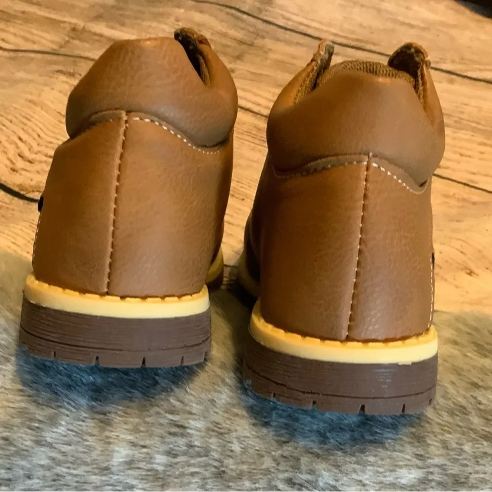 Akademiks Tan Baby Lace Up Ankle Boots Size 6